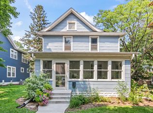 2093 Roblyn Ave, Saint Paul, MN 55104