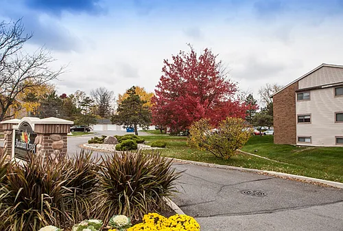 Autumn Creek Apartment Homes Photo 1