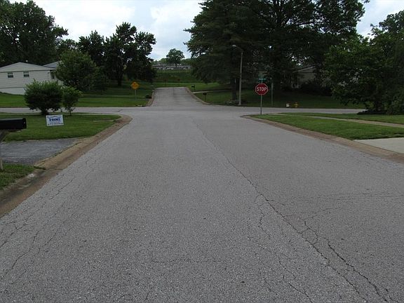 4th image of 1104 Miremont Dr