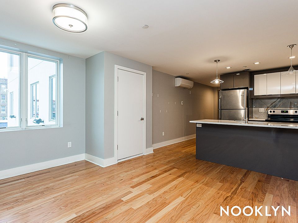 1st image of 115 Erasmus St #11