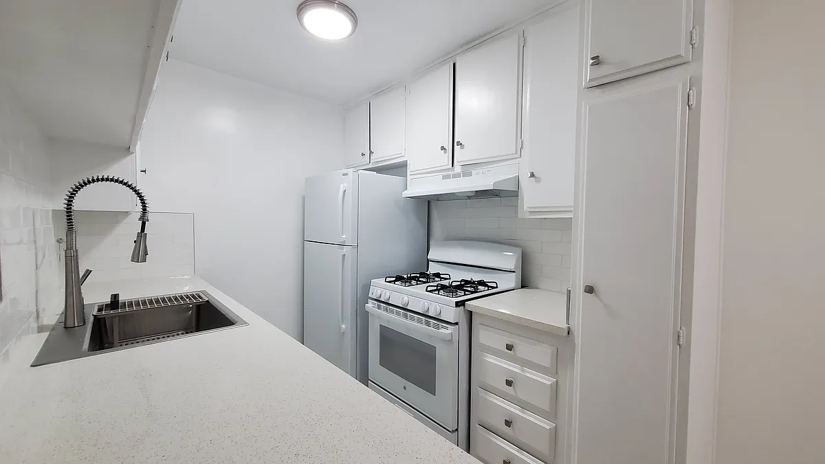 Building Photo - Palmera Apartments