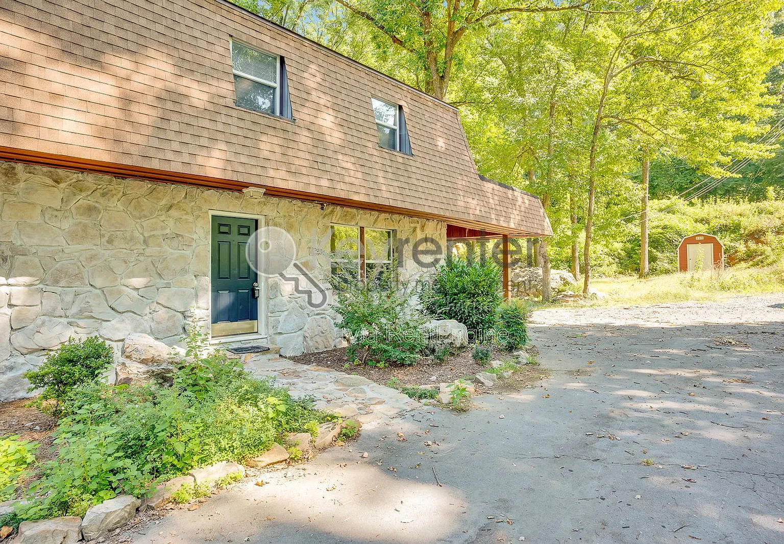 3 bed, 2.0 bath, 1344 sqft, $1,645 — Photo 2