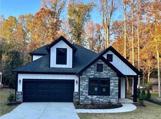 209 A Riggs Dr, Clemson, SC 29631