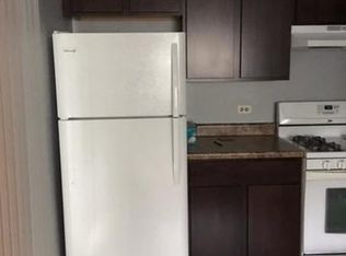 720 Inland Cir APT 101, Naperville, IL 60563