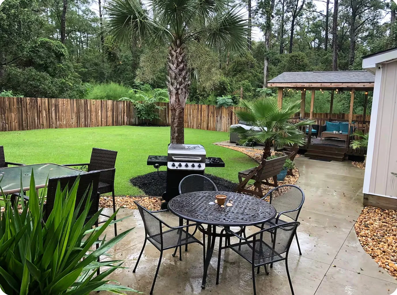 4 bed, 2.5 bath, 1322 sqft, $2,150 — Photo 3
