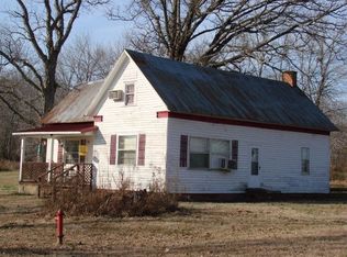 630 Carlos Ln, Paris, TN 38242