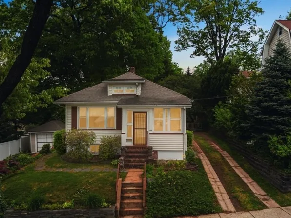 416 Chestnut St, Nutley Twp., NJ 07110