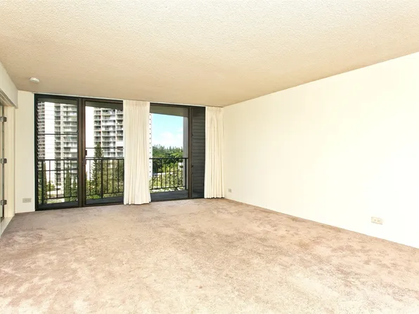 98-487 Koauka Loop APT B803, Aiea, HI 96701
