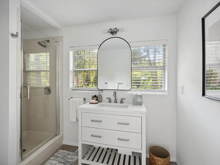 201 Cove Hollow Rd — Photo 18