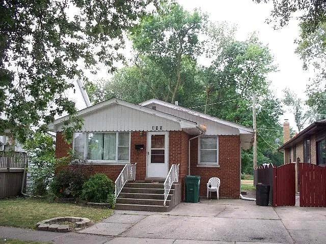 315 Warren St photo 1