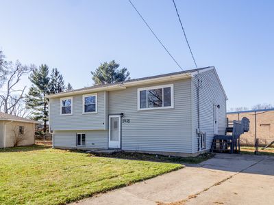 5918 Cheshire St, Portage, MI, 49002