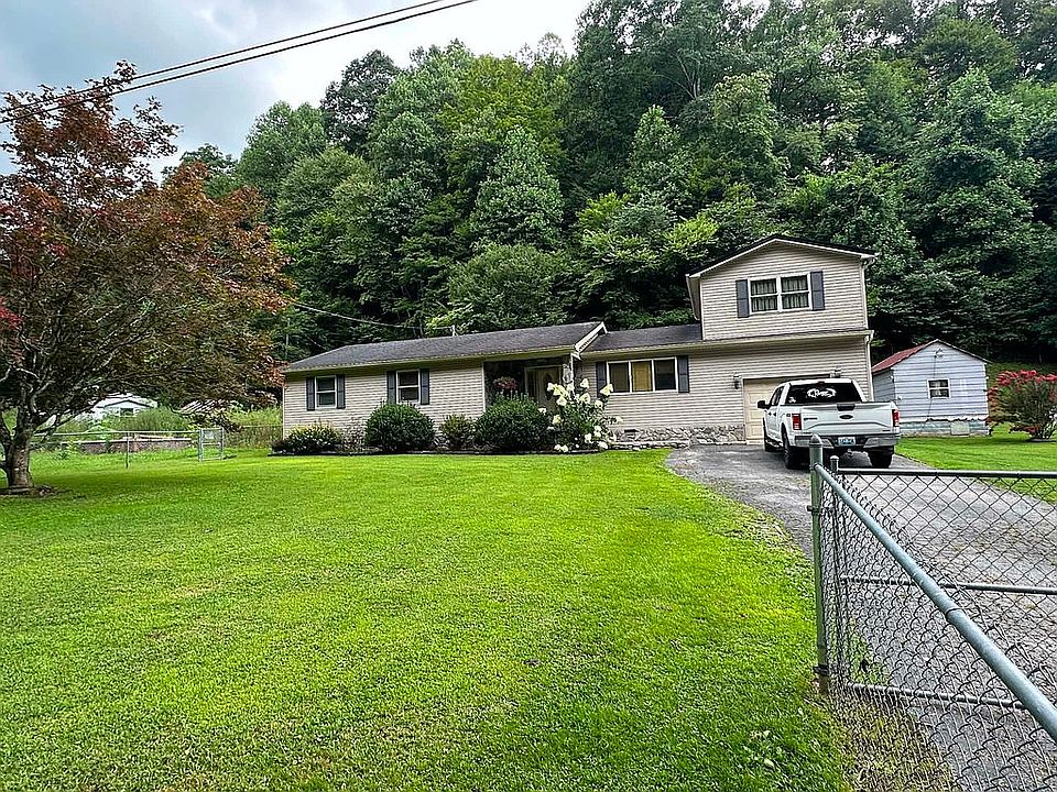 1st image of 844 Upper Blackberry Rd
