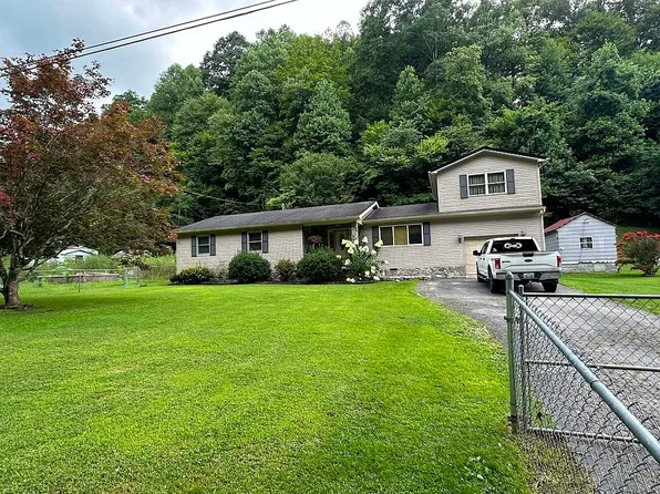 844 Upper Blackberry Rd, Ransom, KY 41558