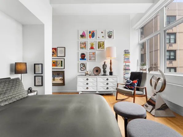 310 East 46th Street image 5 of 15