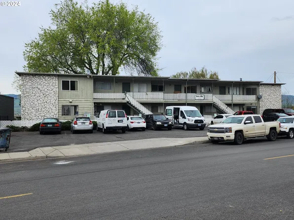 1721 E 12th St, The Dalles, OR 97058
