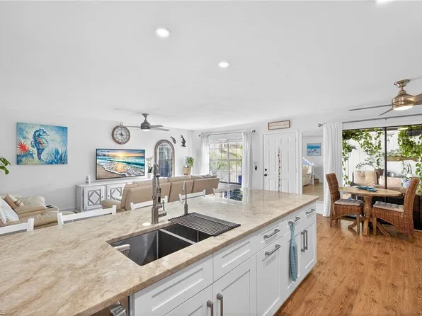 177 Forest Lakes BLVD #104, NAPLES, FL 34105