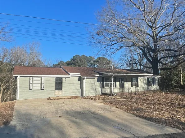 521 Moore St, Gardendale, AL 35071