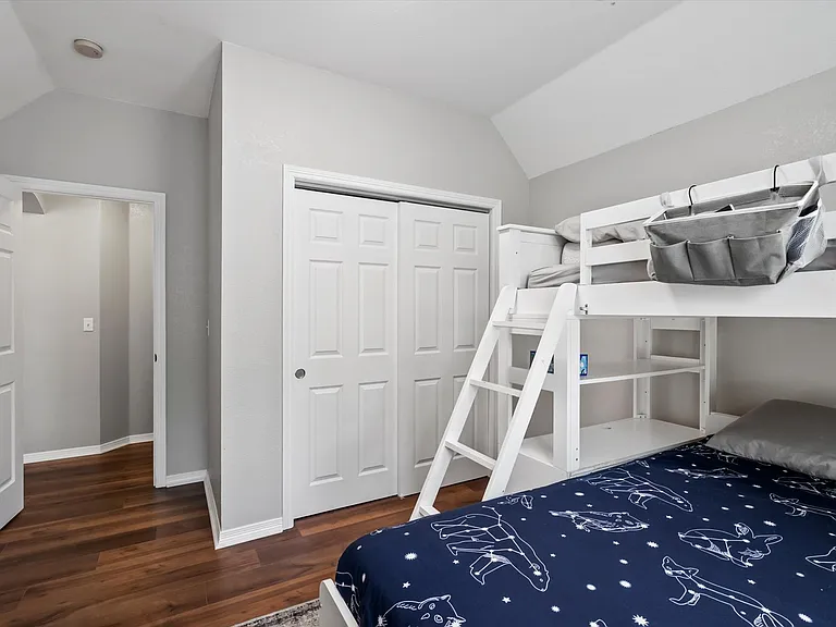 3043 W 109th Pl — Photo 11
