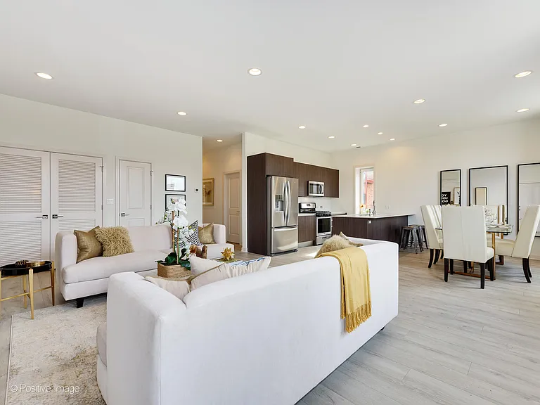 6537 W Dickens Ave #3W — Photo 9