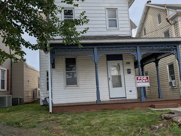 12 Ridge Ave #1 — Photo 1