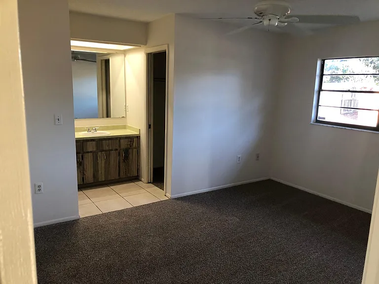 5428 Roble Ave — Photo 8