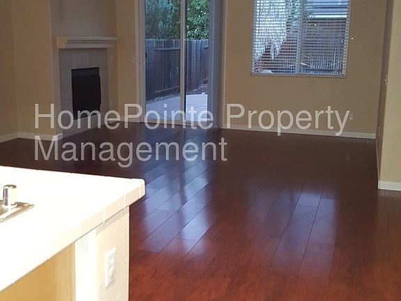 4th image of 5684 Bridgecross Dr