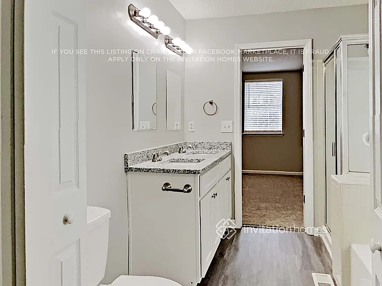 3939 Armitage Dr — Photo 23