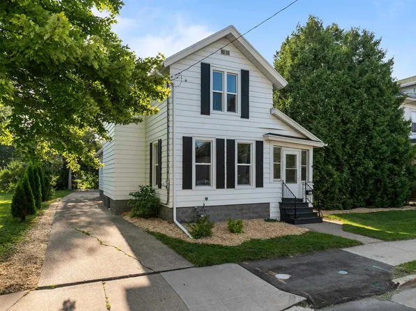 564 Bowen St, Oshkosh, WI 54901