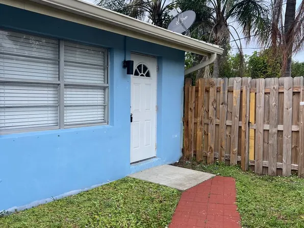 Apartments At Holly Dr, 512 Holly Dr APT 2, Palm Beach Gardens, FL 33410