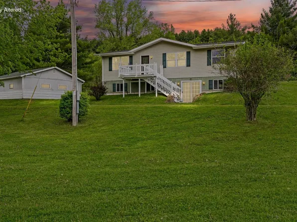 N28504 Bradley ROAD, Blair, WI 54616