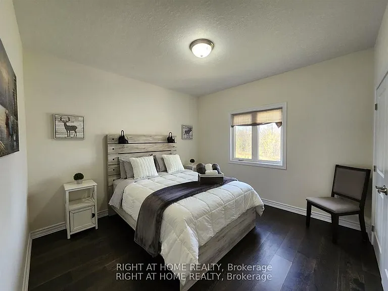 84 Diamond Valley Dr — Photo 35