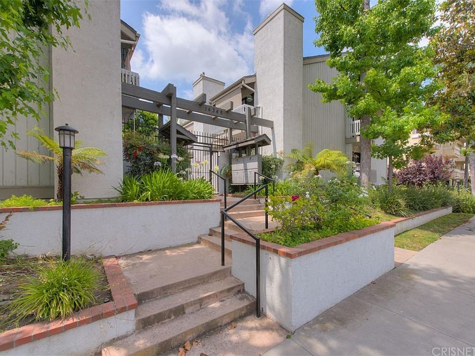 1st image of 14348 Riverside Dr Unit 13