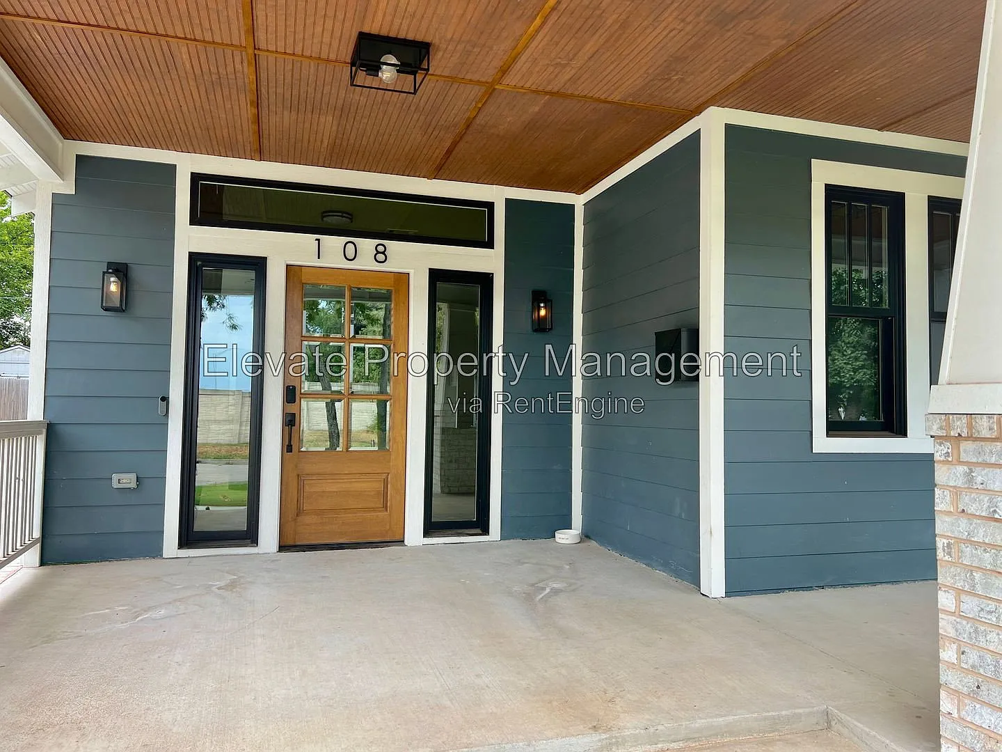 3 bed, 2.5 bath, 2003 sqft, $4,395 — Photo 3