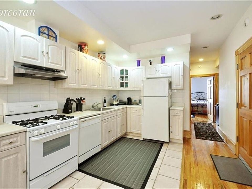 2nd image of 332 6th Ave APT 3