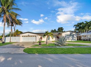 20101 Ranch Rd, Cutler Bay, FL 33189