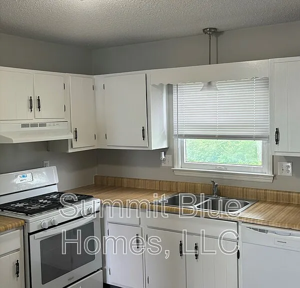 753 Bluff City Hwy #A1 — Photo 1