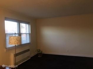 6712 54th Ave #3, Maspeth, NY 11378