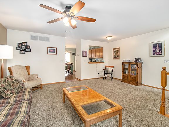4th image of 18894 S Vanderbilt Dr