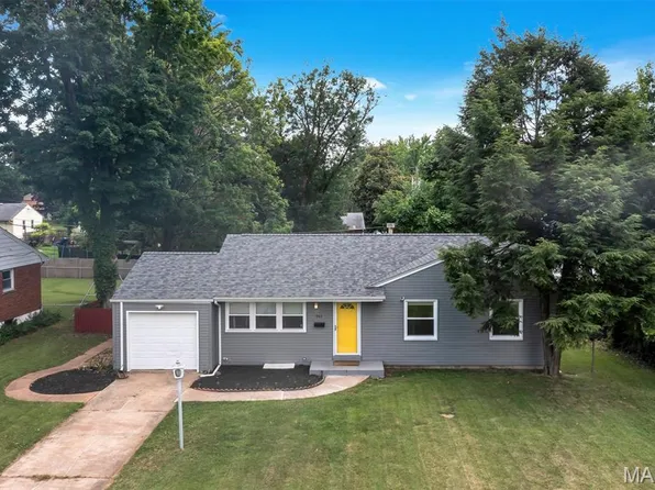 962 Buckeye Dr, Saint Louis, MO 63135