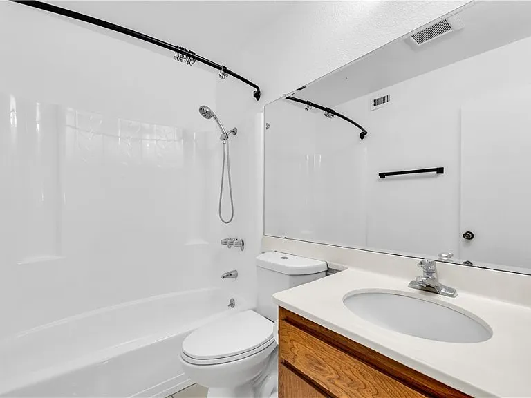 7137 Shoup Ave #16 — Photo 10