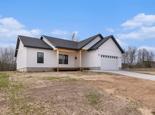 11189 Lakeshore Dr, Buckley, MI 49620