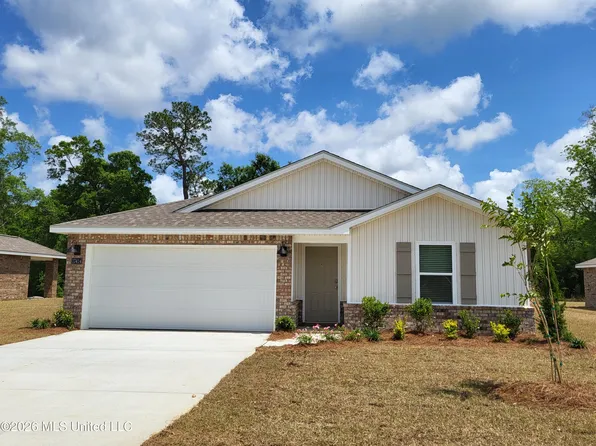 17414 E Sycamore St, Gulfport, MS 39503