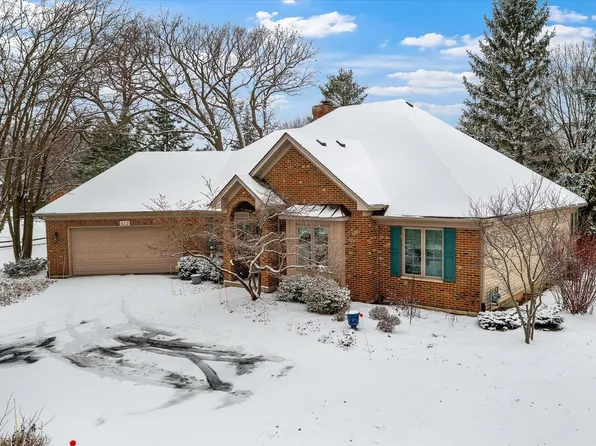 412 Hankes Rd, Sugar Grove, IL 60554