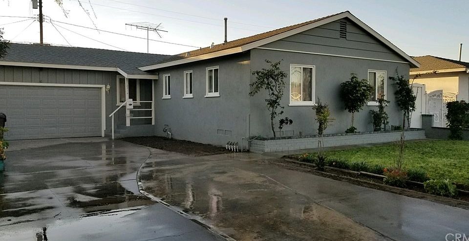 2nd image of 2314 Larchmont Ave