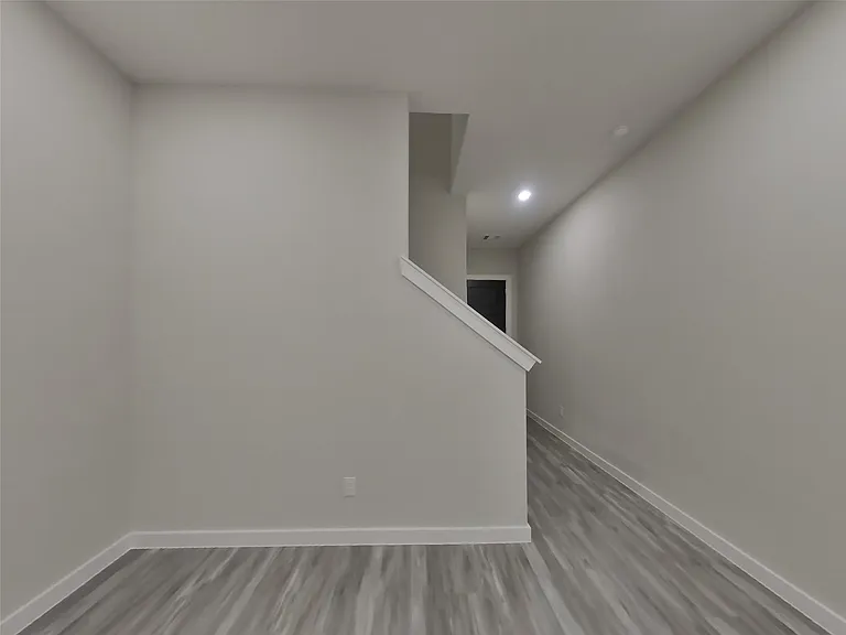 22710 Terrazzo Dr — Photo 2