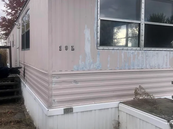 604 W John Beers Rd, Stevensville, MI