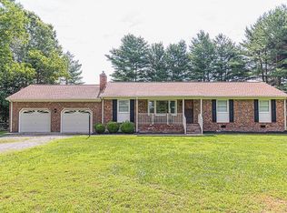 7228 McClellan Rd, Mechanicsville, VA 23111