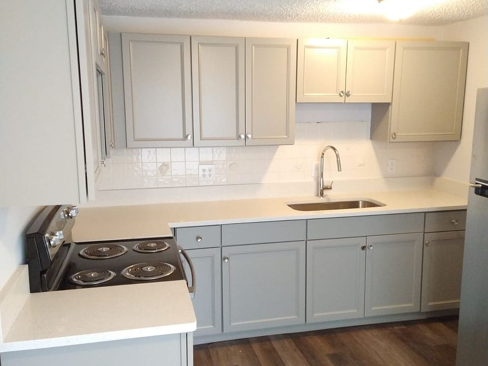 1st image of 2644 Sunrise Village Dr