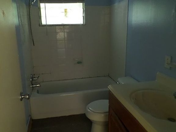 4th image of 5641 44th St N