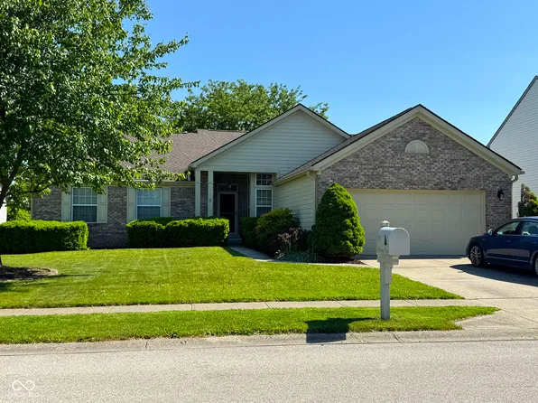 7970 Cobblesprings Dr, Avon, IN 46123